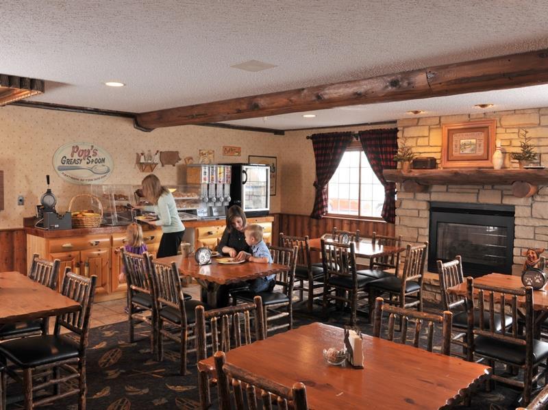 Cedar Creek Hotel Wausau - Rothschild Restaurant photo